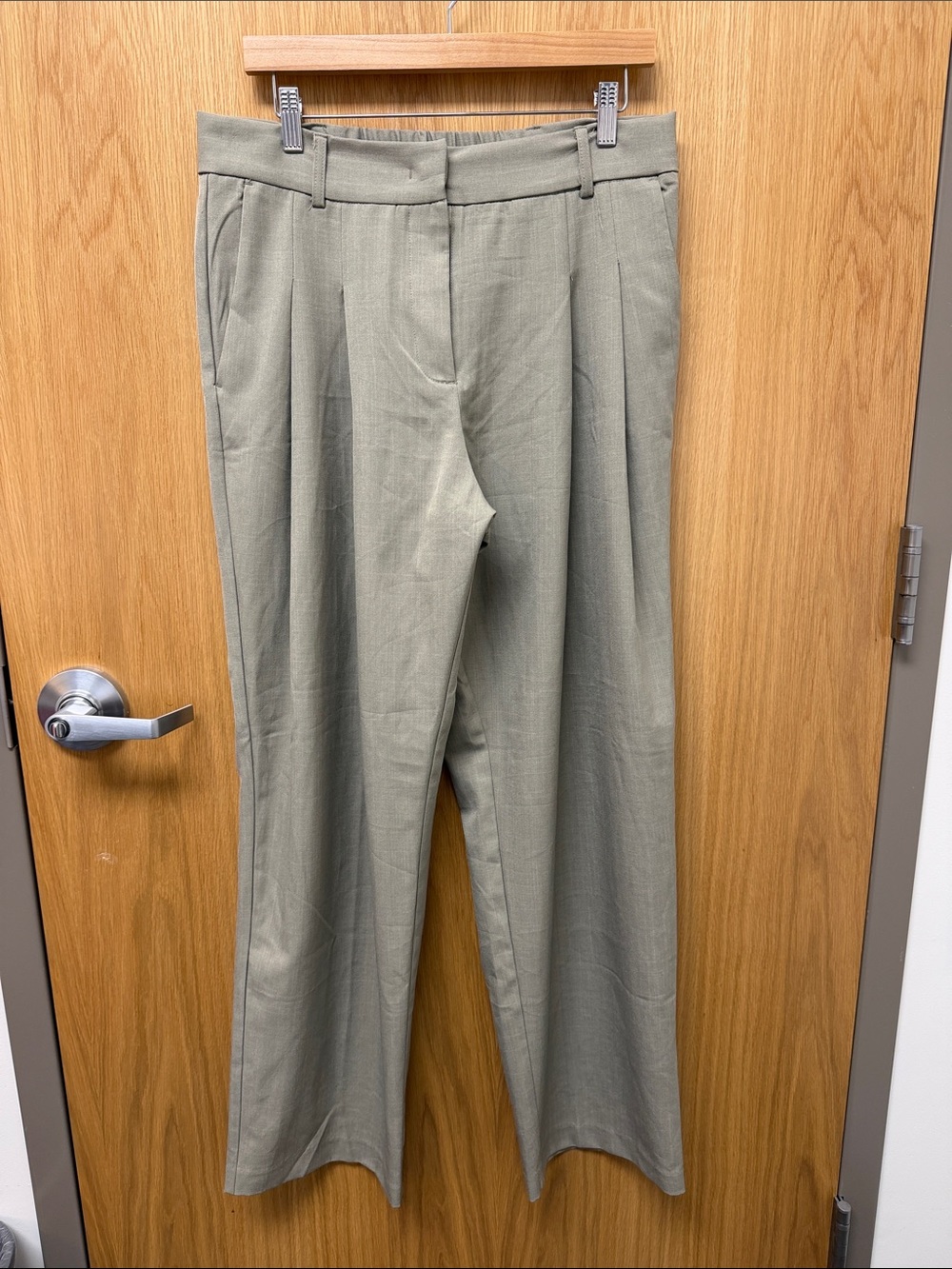Urban Outfitters Olive Taupe Green Wide-Leg Pleated Classic Trousers Size M